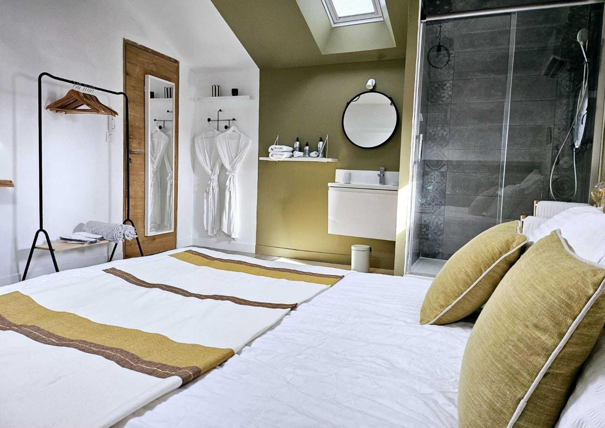 La Maison Grivolas Appartements Et Maison D'Hotes Авиньон Номер фото